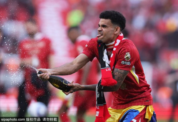 Dias sẽ đề xuất cho Liverpoo