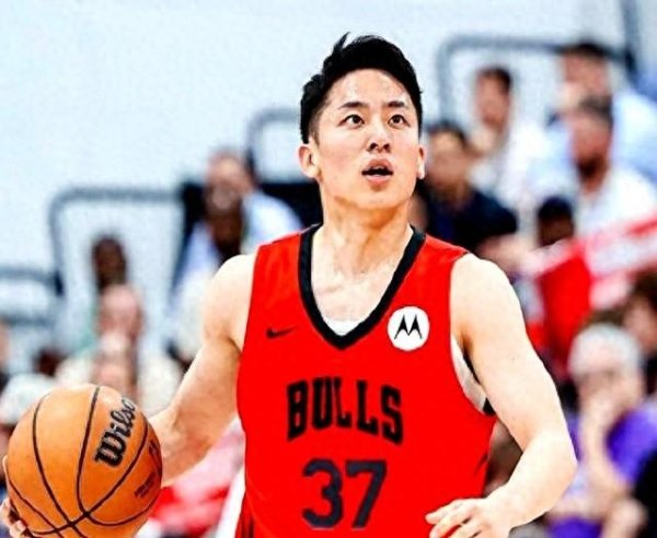 1 trong 6 bức ảnh trong lần 